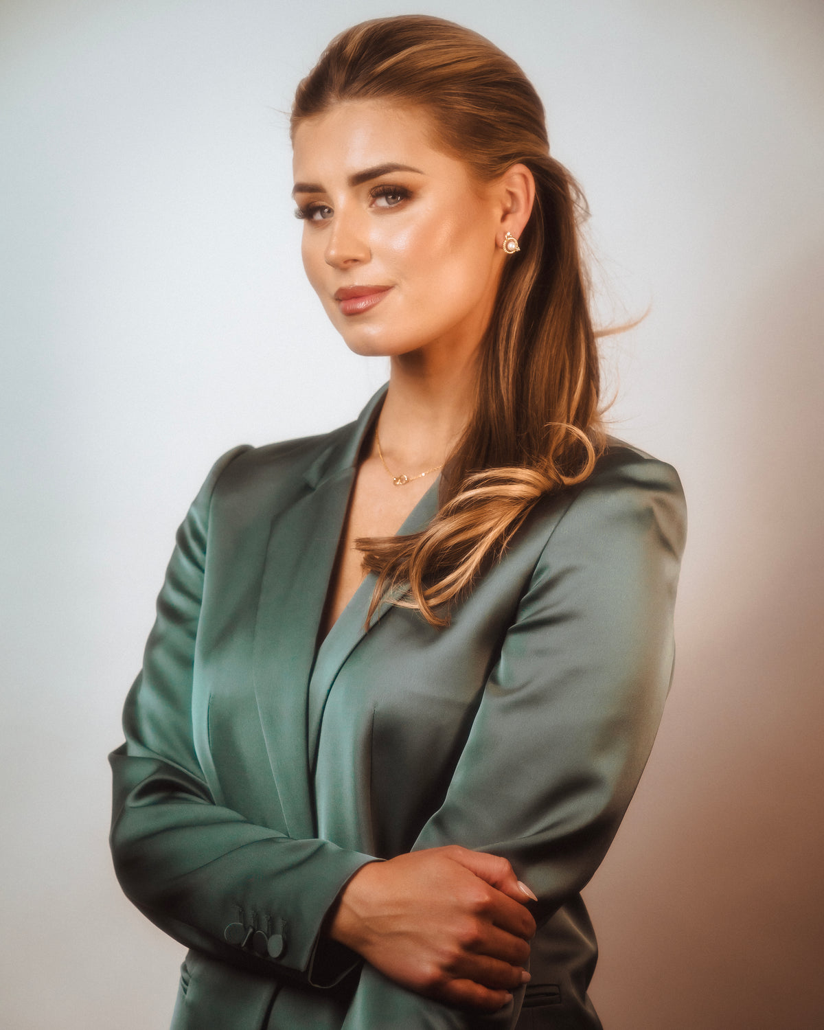 Goudkleurige Parel Oorbellen – Minimalistisch & Elegant